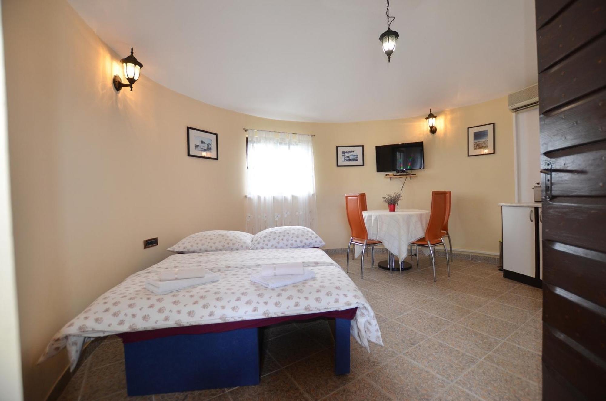 Zminj Apartments Room photo